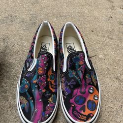 Vans - Psychedelic Skulls And Shrooms - M8; W9.5