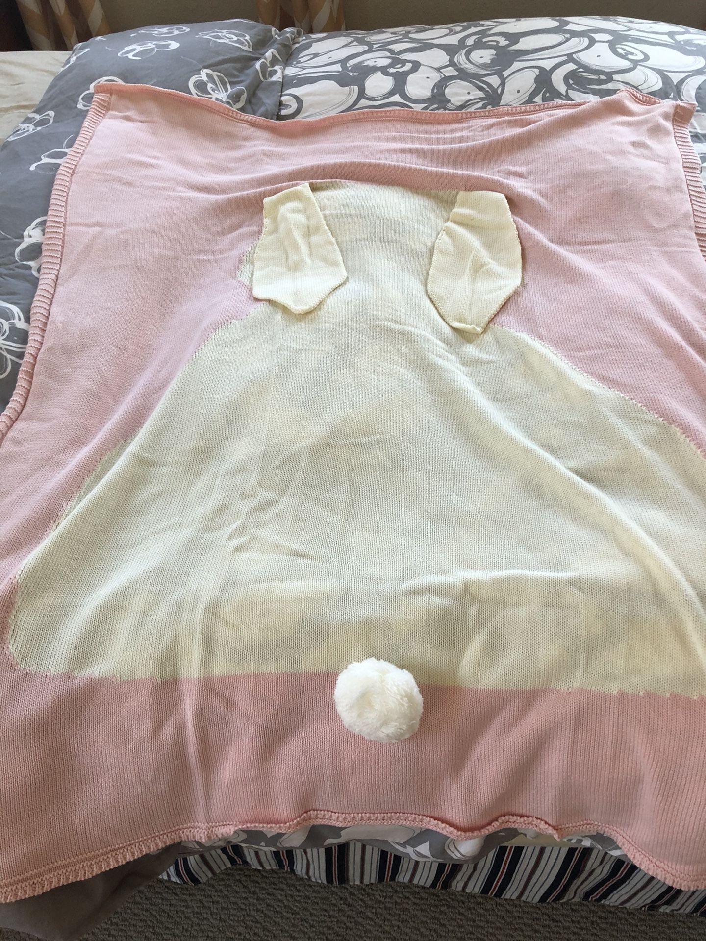 Knitted blanket