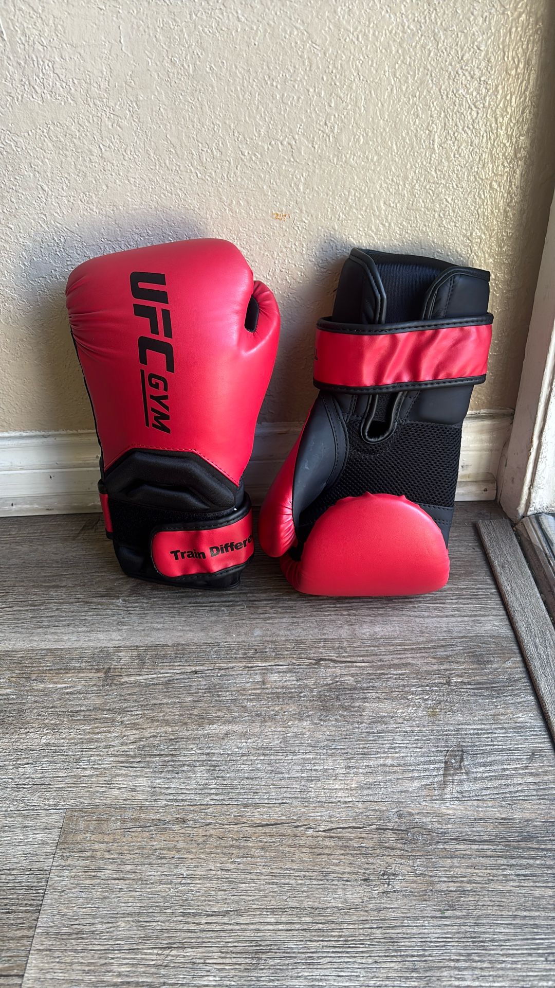 UFC Boxing Gloves