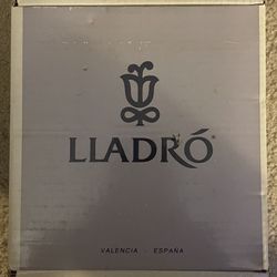 Llardo 07621 Pick Of The Litter Figurine