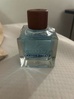 Hollister cologne canyon escape
