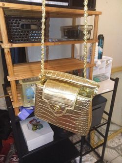 Unknown purse