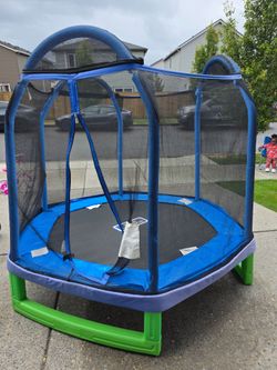 Trampoline