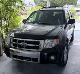 Ford Escape SUV Black