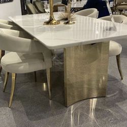 LARGE DINING TABLE - Luxurious 😏😍
