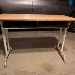 Desk/ Table