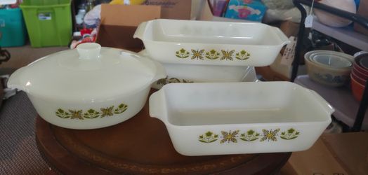 MILK GLASS DISHES SET