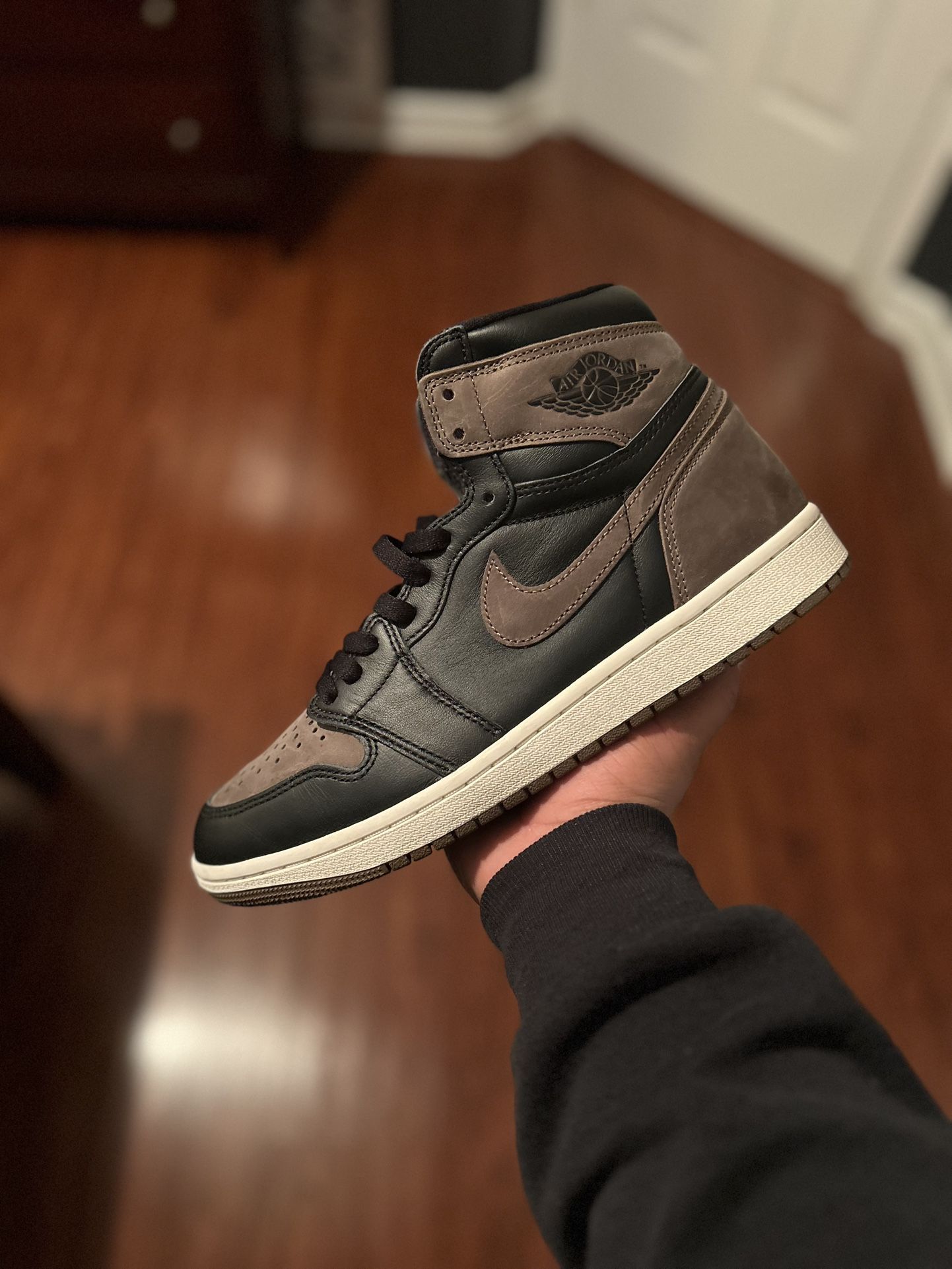 Jordan 1 Palomino Sz 9.5 