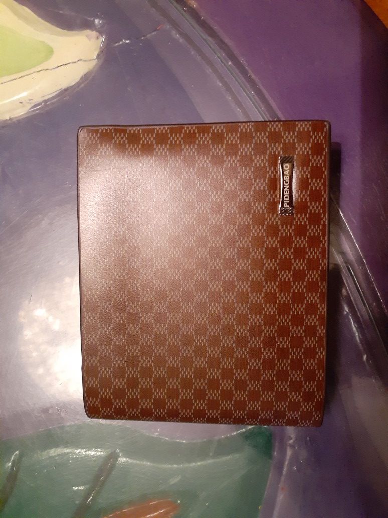 New mens wallet 20$