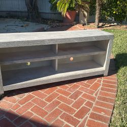 Tv Consolé  Price Firm