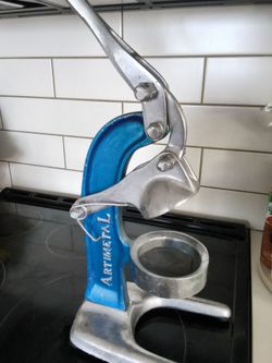 Aluminum juicer