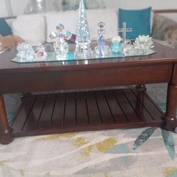 Coffee Table and 2 Matching Side Tables