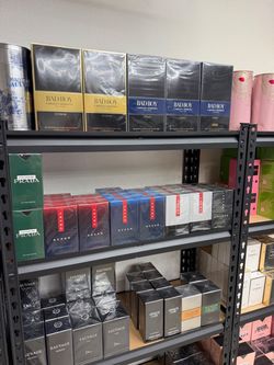 Men and women’s colognes perfumes