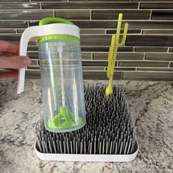 Bottle Drying Rack And Milk Mixing Pitcher