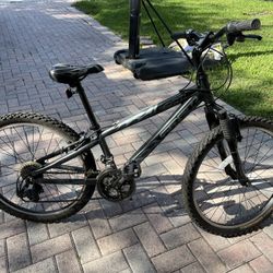 Trek MT 220 24" Wheel Mountain Bike
