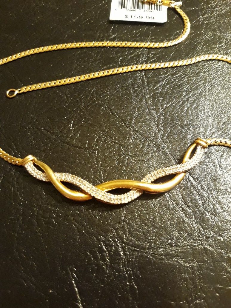 For Ur Sweetheart She Will Love It . GEN Dia Neckl