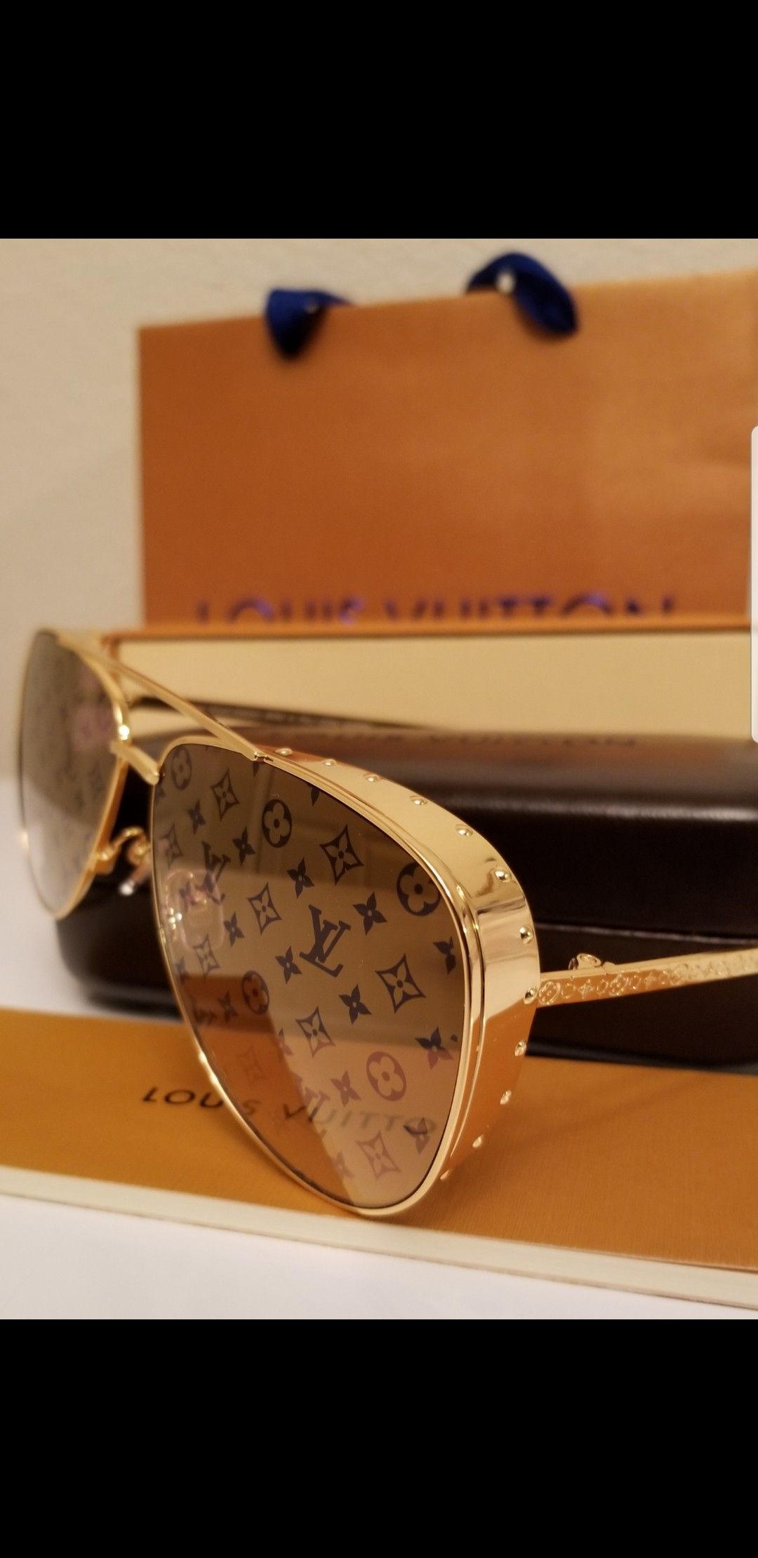 Wholesale L-V Skyline Z0981E Sunglasses Logo Lens In Gold Gradient Grey