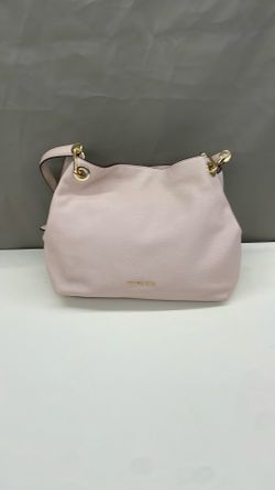Michael Kors purse. Item No 550 (Shopgoodwill)