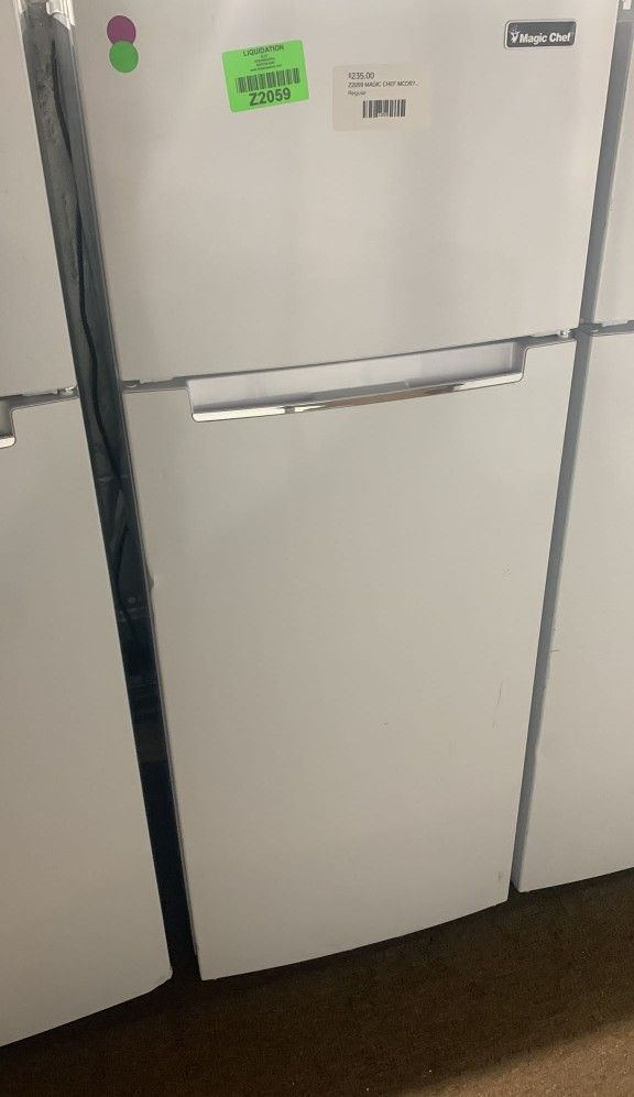 MAGIC CHEF MCDR740WE 7.3 cu. ft. 2-Door Mini Refrigerator E50