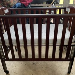 Baby Crib 