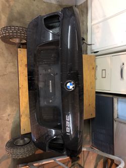 2012 bmw 4 door 3 series trunk