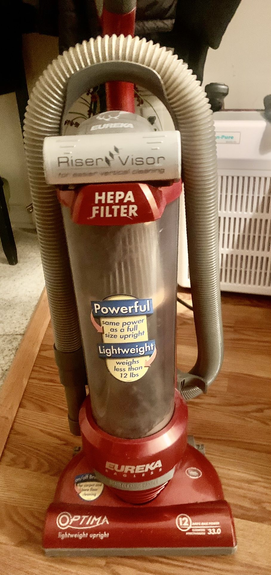 Eureka Optima Turbo Lightweight Vacuum 437AZ