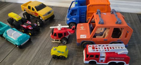 Assorted Toy Vehicle Lot - Blippi, Bluey, Ford F-150, and More Light and sound