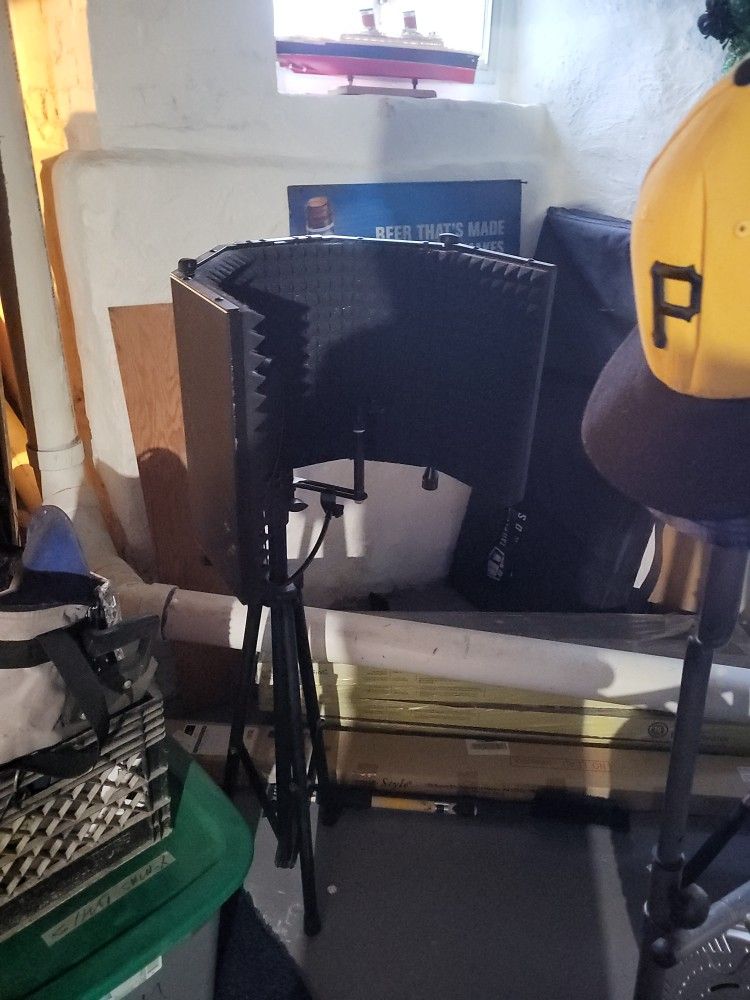 Studio Equipment With Intfect Mic Headphones