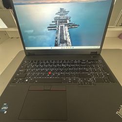 Lenovo ThinkPad P16v Gen 1(Read descriptions)
