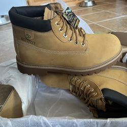 Sketchers Boots