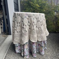 Round Tables W/tablecloths (2)
