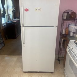 Vintage Refrigerator!!!