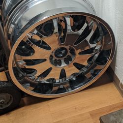 Full Set 24in Rims 2 With Tires