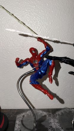 Revoltech Spiderman 2.0 Action Figure
