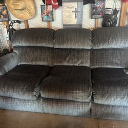 Couch With Queen Pull Out Bed