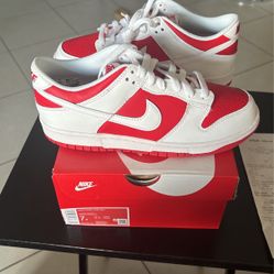 Nike Dunk Low Championship Red (GS)