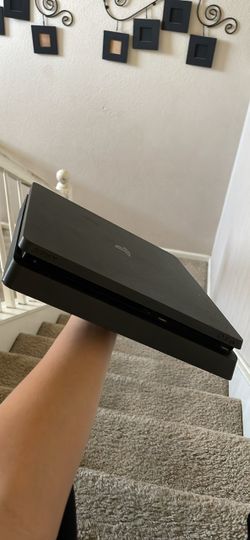 PS4 Slim