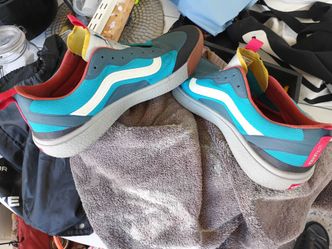 Vans  Ultrarange EXO Mens size 11