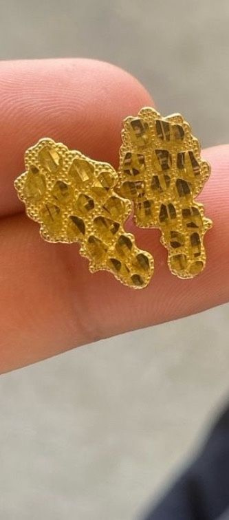 NEW SOLID GOLD EARINGS