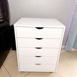 5 Drawer
