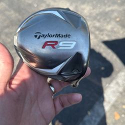TaylorMade R9 Driver, a golf club Head