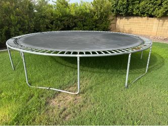 Free trampoline