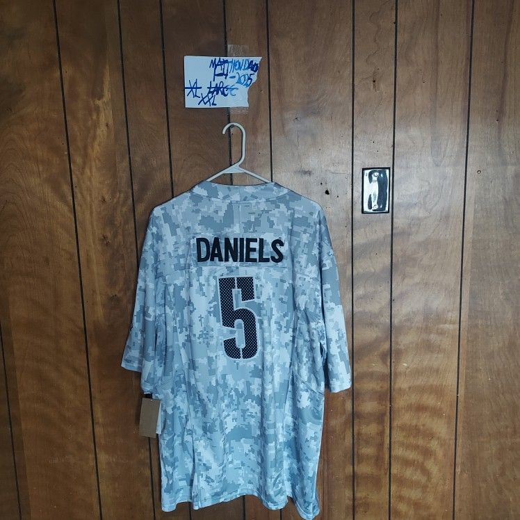 Mystery Rookie Card With Jayden Daniels Commanders Nike 2x Jersey