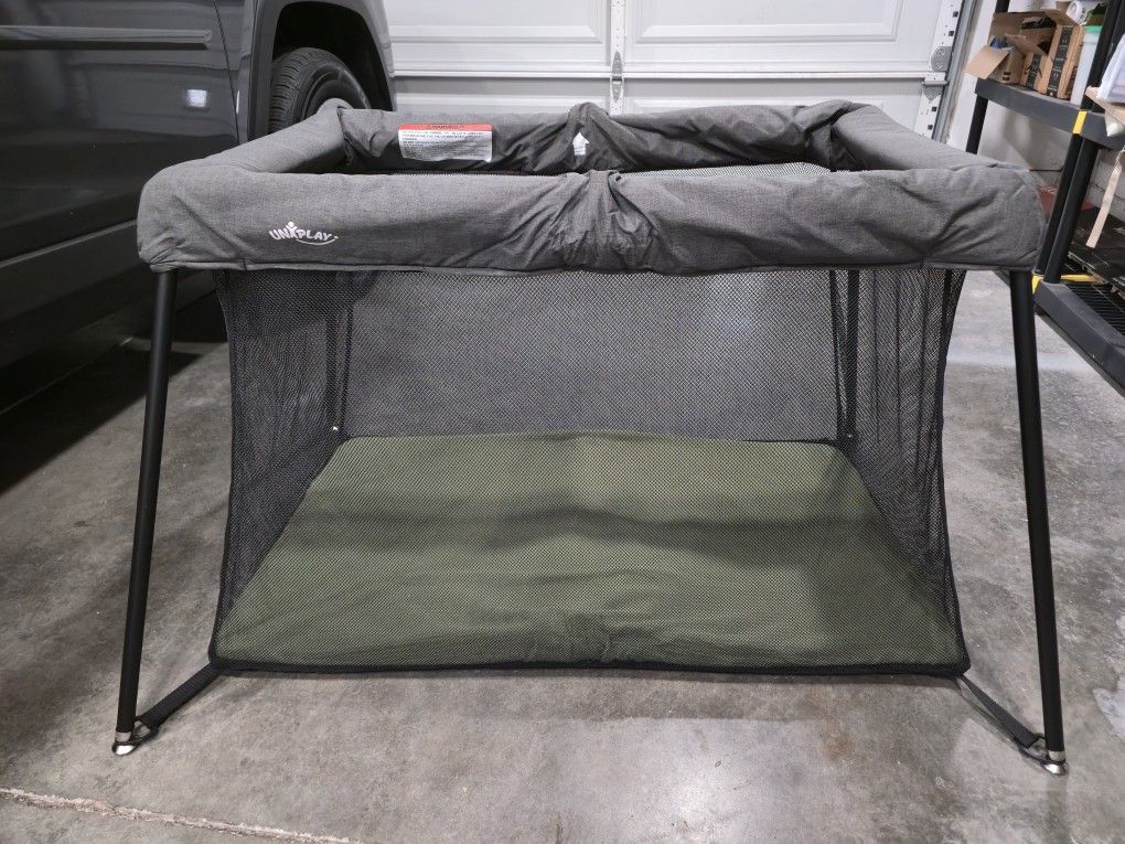 Infant/Toddler Foldable Travel Crib, Lightweight, Portable, Comfortable Mattress, Breathable Mesh