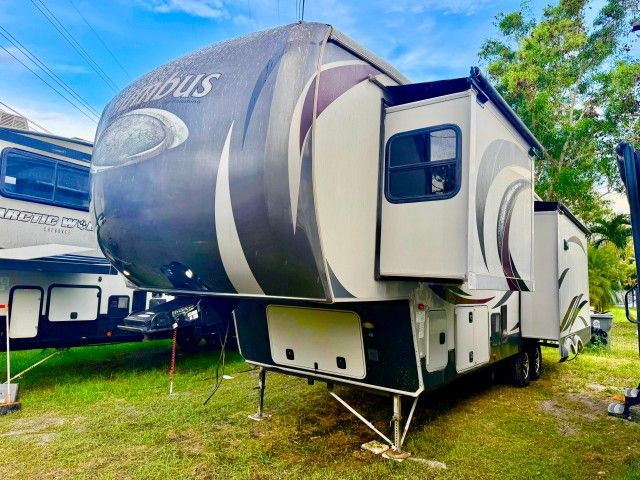 2014 Forest River Columbus 38 ft