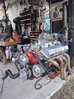 350 Chevrolet Engine V8