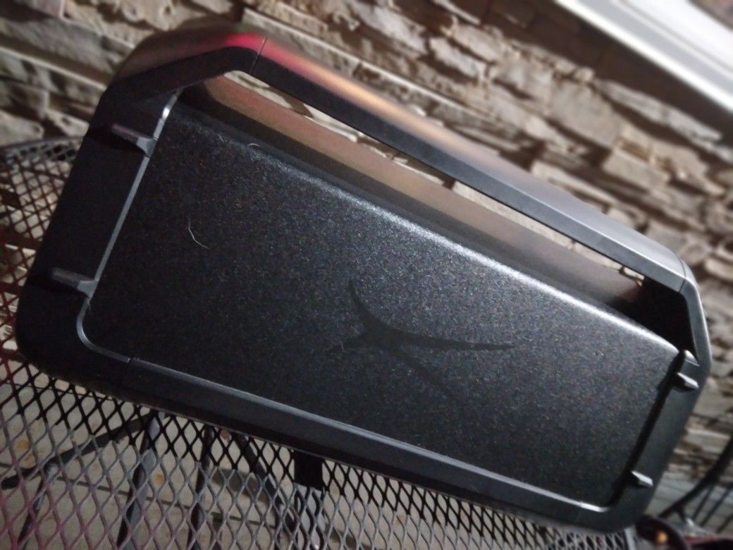 Altel Lansing Shockwave 100 Bluetooth Speaker
