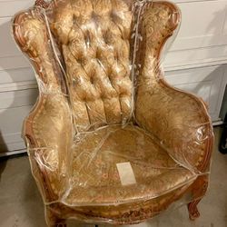 Vintage Tufted Wingback Antique Chair
