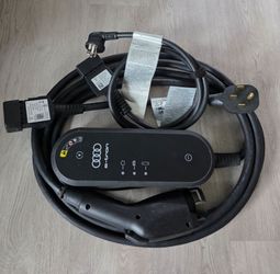 Audi e-tron OEM Charger Kit EV Universal Charging 9.6kw 40A NEMA 8V4 971 675