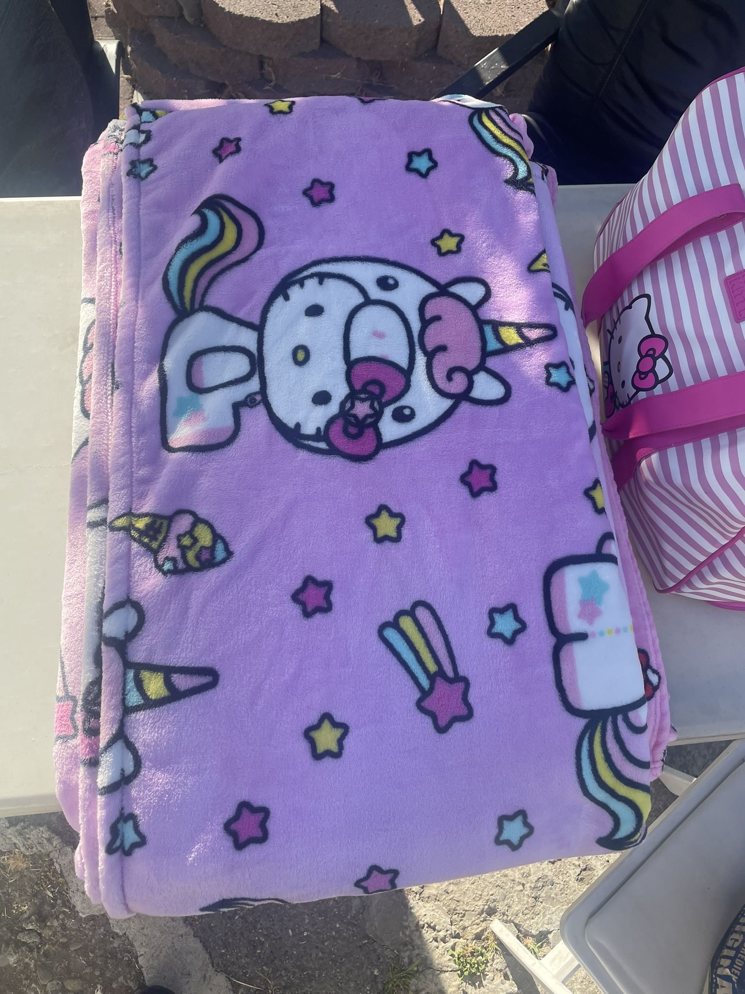 Hello Kitty Blanket
